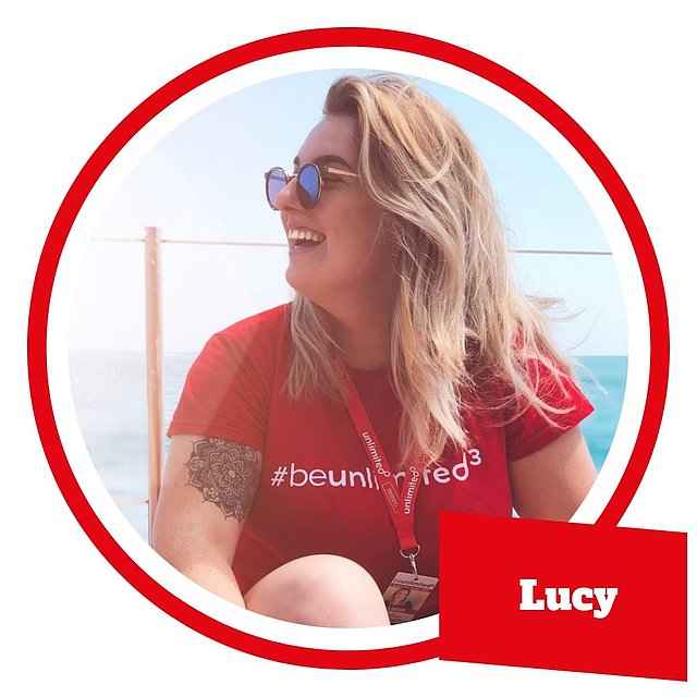 Lucy - Reiseleiterin AbiTours