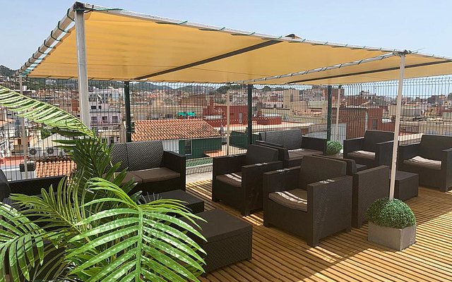 Aussicht auf die Dachterrasse vom Hotel Golden Sand in Lloret de Mar